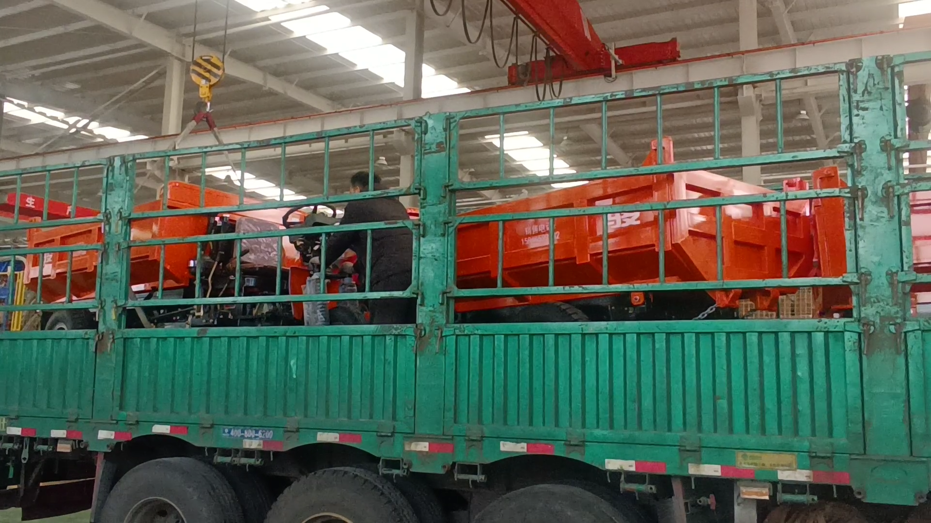  三臺載重3噸柴油三輪車發往河南