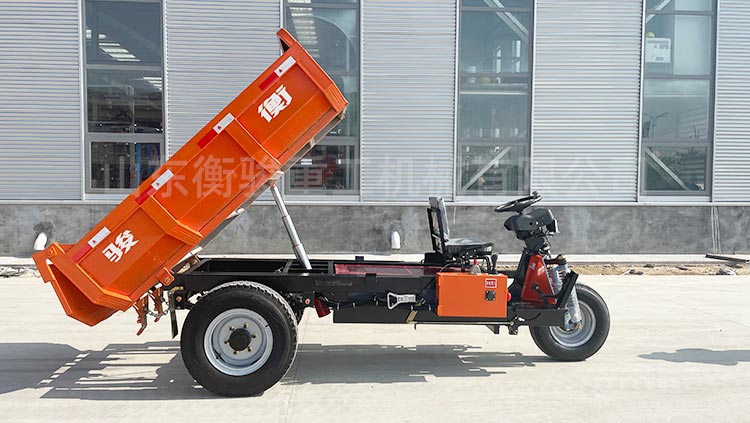 電動礦用三輪車